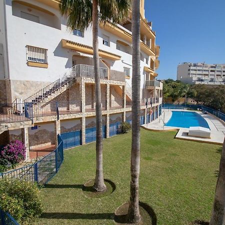Вилла C43 - Family House With Terrace And Shared Pool Бенальмадена Экстерьер фото